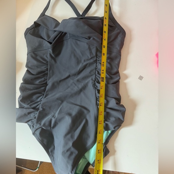 ATHLETA Black Twister Swimsuit One Piece 36 B/C - Picture 6 of 11